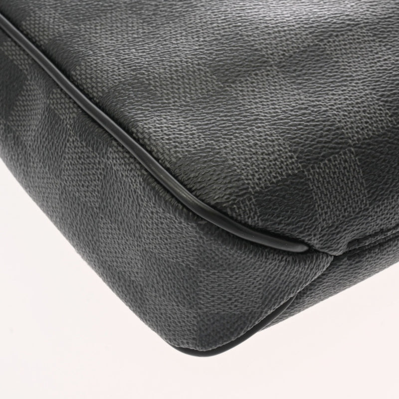 LOUIS VUITTON ルイヴィトン ダミエグラフィット ディストリクトPM 黒/グレー N41260 メンズ ショルダーバッグ Aランク 中古 銀蔵