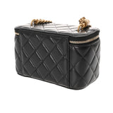 CHANEL シャネル マトラッセ バニティケース ブラック AP3044 レディース ラムスキン ショルダーバッグ Aランク 中古 銀蔵