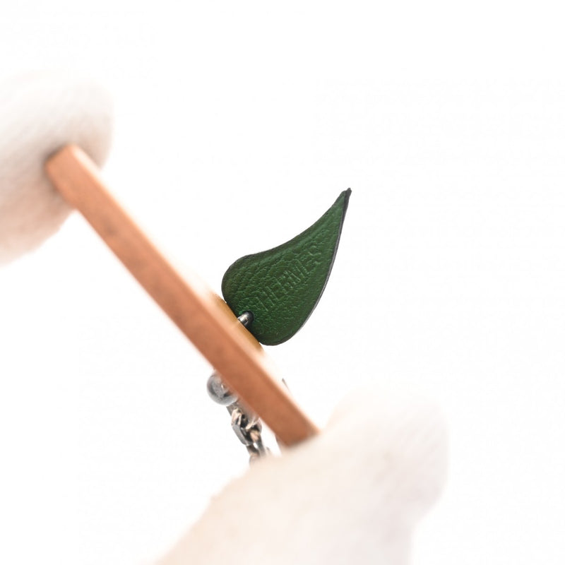 HERMES エルメス バッグチャーム 洋梨モチーフ ベージュ ユニセックス レザー キーホルダー ABランク 中古 銀蔵