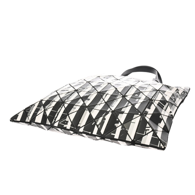 ISSEY MIYAKE イッセイミヤケ BAOBAO  ブラック/ホワイト 2VG113 レディース 塩化ビニール/ポリエステル トートバッグ Aランク 中古 銀蔵