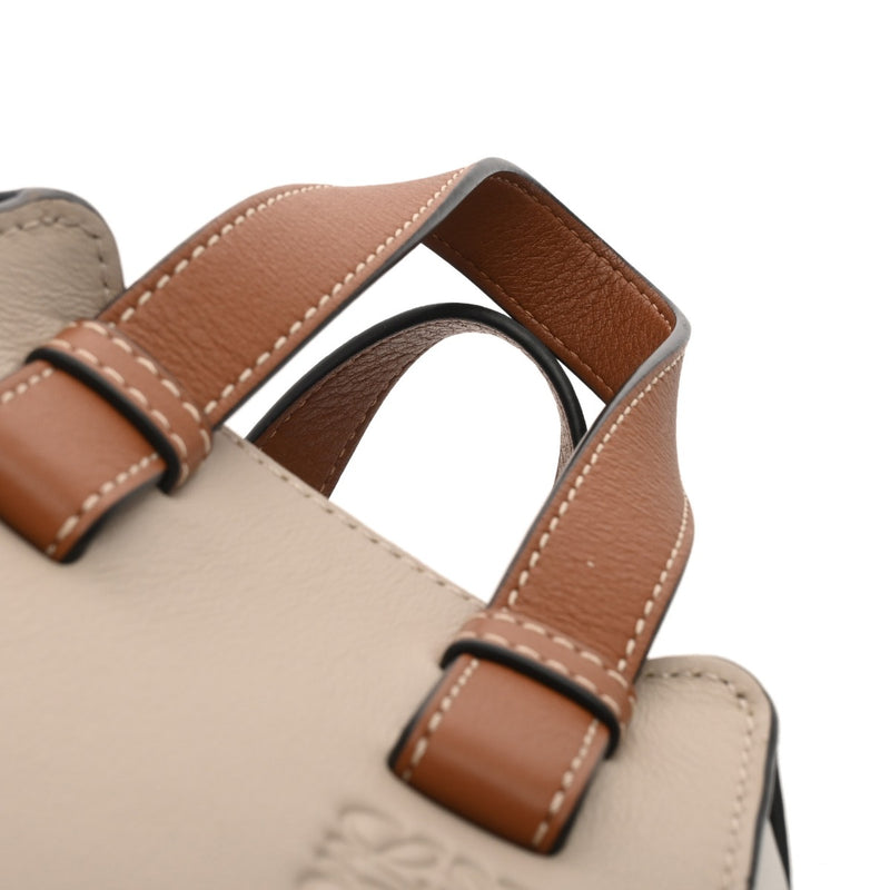 LOEWE ロエベ ハンモック スモール ホワイト/ベージュ/ブラウン レディース レザー 2WAYバッグ ABランク 中古 銀蔵