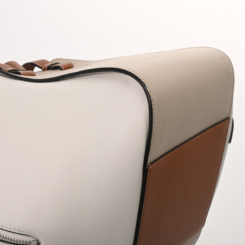 LOEWE ロエベ ハンモック スモール ホワイト/ベージュ/ブラウン レディース レザー 2WAYバッグ ABランク 中古 銀蔵