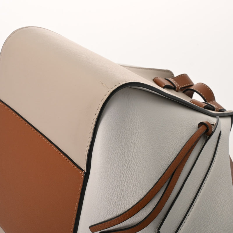 LOEWE ロエベ ハンモック スモール ホワイト/ベージュ/ブラウン レディース レザー 2WAYバッグ ABランク 中古 銀蔵