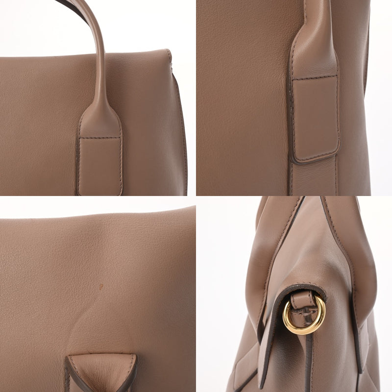 SALVATORE FERRAGAMO フェラガモ 2WAY スモーキーピンク レディース レザー ショルダーバッグ ABランク 中古 銀蔵