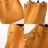 LOUIS VUITTON ルイヴィトン エピ プチノエ タッシリイエロー M44109 レディース レザー ショルダーバッグ Bランク 中古 銀蔵