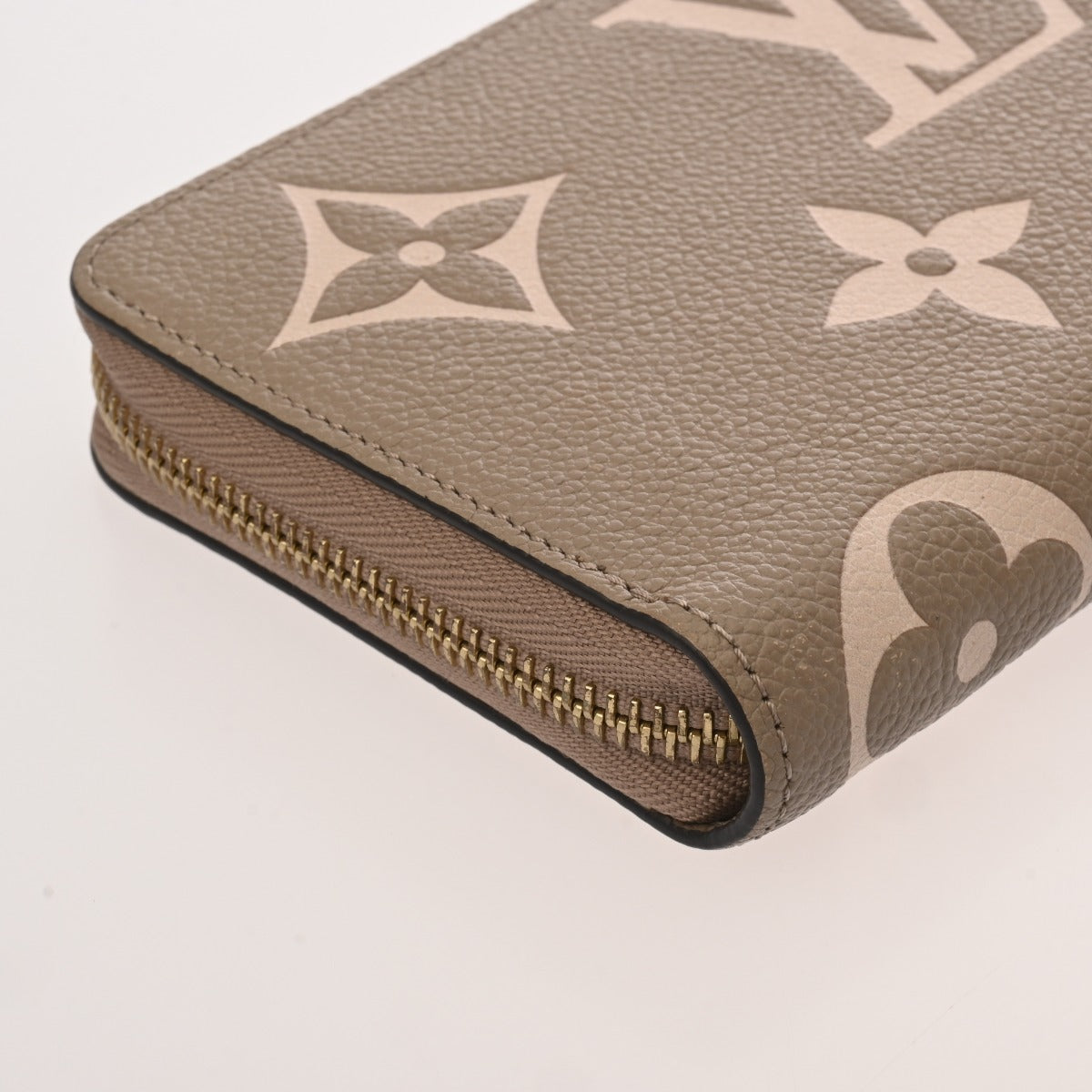 LOUIS VUITTON ルイヴィトン モノグラムアンプラント ジッピー