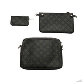 LOUIS VUITTON ルイヴィトン モノグラム LVフォールコレクション トリオメッセンジャー グリーン M46340 メンズ モノグラムキャンバス ショルダーバッグ Aランク 中古 銀蔵