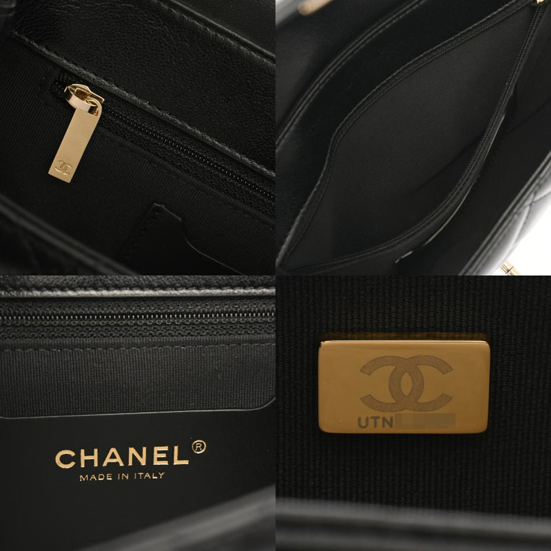 CHANEL✨エナメル　ラムスキン　ポーチ　ロゴ　マトラッセ レザー CHANEL✨エナメル ラムスキン ポーチ ロゴ マトラッセ レザー