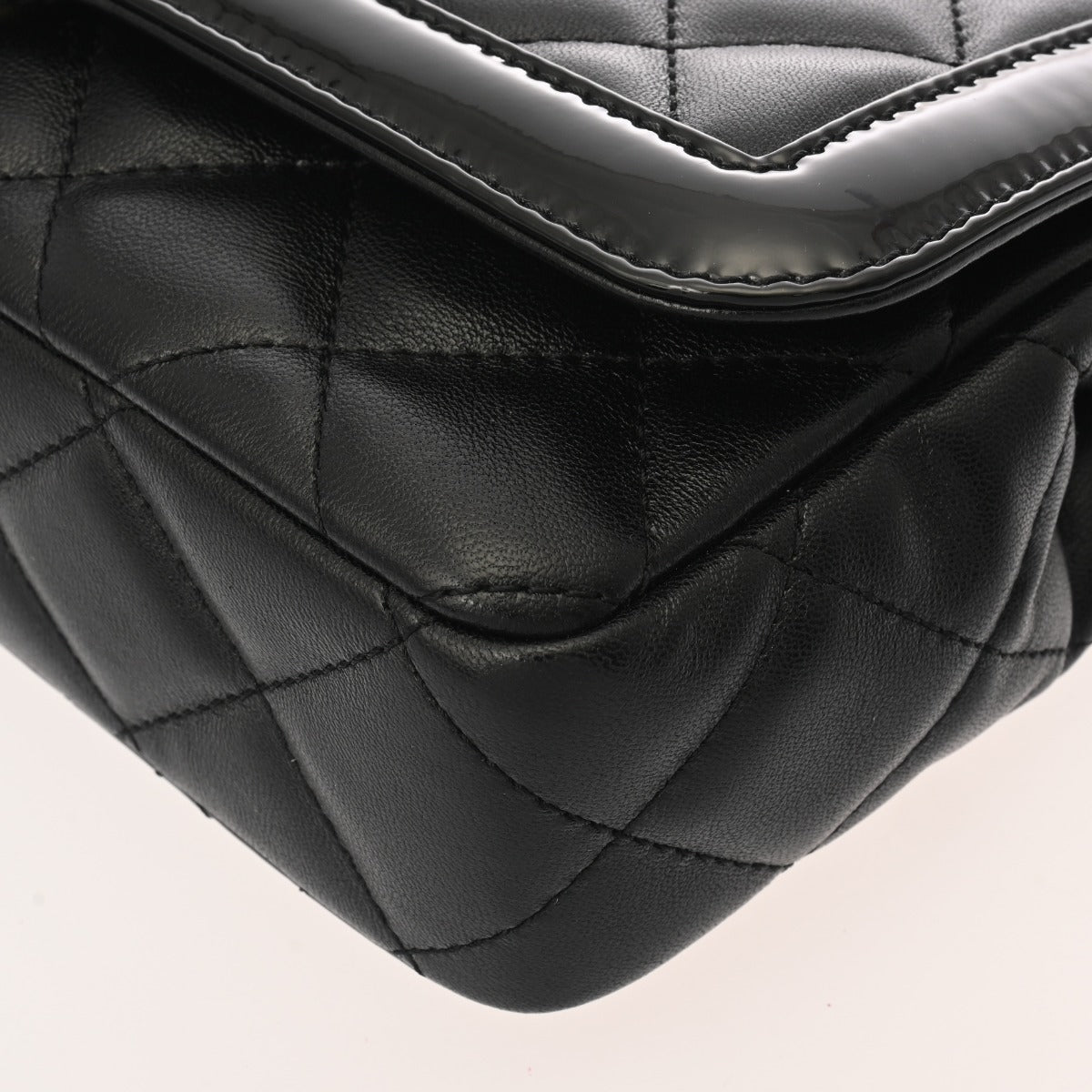 CHANEL シャネル マトラッセ チェーンショルダー 25cm ブラック AS5049
