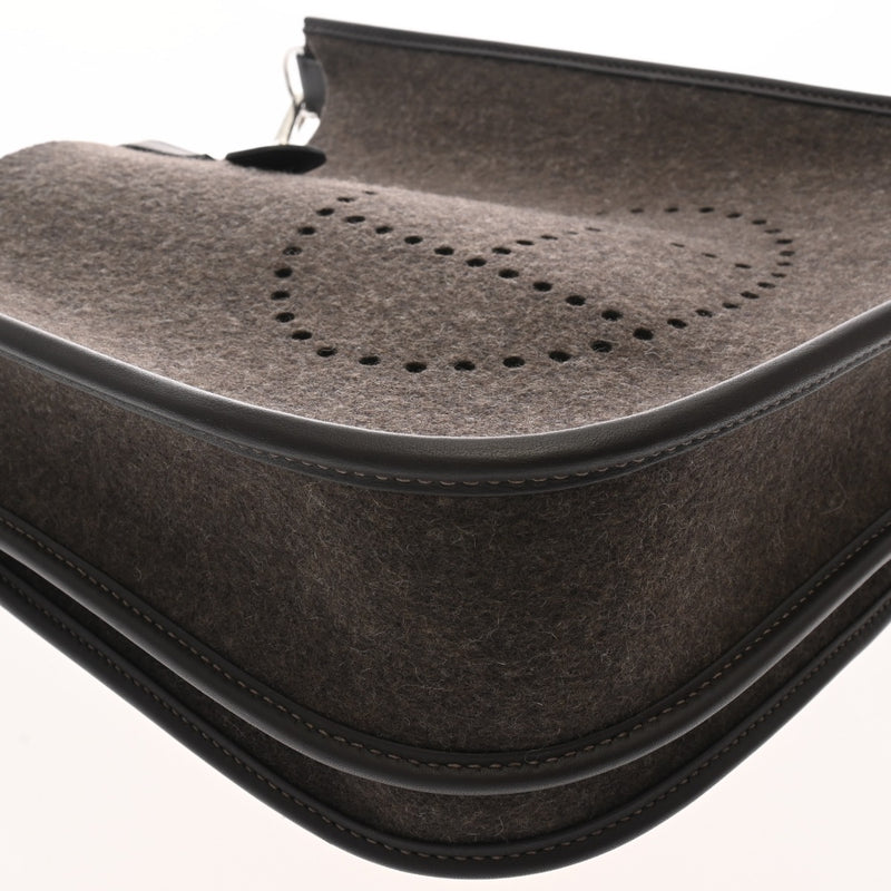 HERMES エルメス エブリン 3 PM グリモワイヤン ショコラ Z刻印(2021年頃) レディース フェルト スイフト ショルダーバッグ Aランク 中古 銀蔵