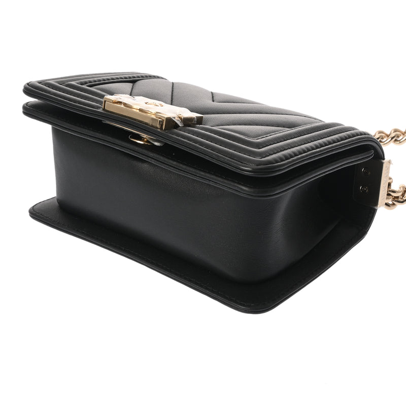 CHANEL シャネル ボーイシャネル ミニ チェーンショルダー 15cm Vステッチ ブラック A67364 レディース ラムスキン チェーンウォレット Aランク 中古 銀蔵