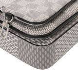 LOUIS VUITTON ルイヴィトン ダミエグラフィット3D トリオメッセンジャー アンタークティカ N50027 メンズ ダミエグラフィットキャンバス ショルダーバッグ Aランク 中古 銀蔵