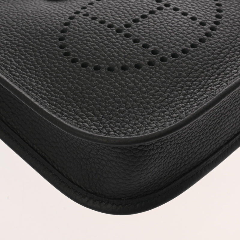 HERMES エルメス エヴリン TPM ブラック W刻印(2024年頃) レディース トリヨンクレマンス ショルダーバッグ 未使用 銀蔵