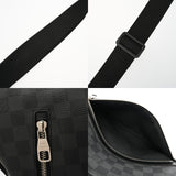 LOUIS VUITTON ルイヴィトン ダミエグラフィット ミック MM ブラック N41106 メンズ ダミエキャンバス ショルダーバッグ ABランク 中古 銀蔵