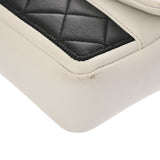 CHANEL シャネル マトラッセ チェーンショルダー 25cm ホワイト/ブラック レディース カーフ ショルダーバッグ Bランク 中古 銀蔵
