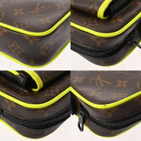 LOUIS VUITTON ルイヴィトン モノグラムマカサー クリストファー ウエアラブルウォレット ネオンイエロー M80793 メンズ モノグラムキャンバス ショルダーバッグ ABランク 中古 銀蔵