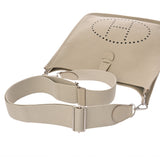 HERMES エルメス エヴリン3 GM べトン A刻印(2017年頃) ユニセックス トリヨンクレマンス ショルダーバッグ Aランク 中古 銀蔵