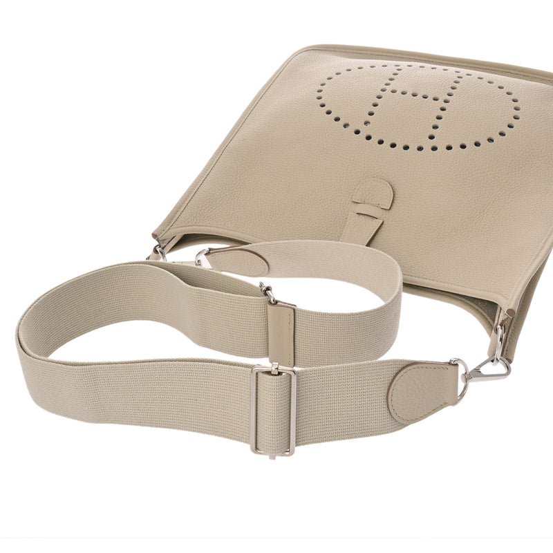 HERMES エルメス エヴリン3 GM べトン A刻印(2017年頃) ユニセックス トリヨンクレマンス ショルダーバッグ Aランク 中古 銀蔵