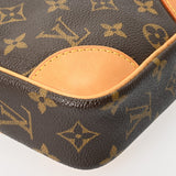 LOUIS VUITTON ルイヴィトン モノグラム ダヌーブ ブラウン M45266 ユニセックス モノグラムキャンバス ショルダーバッグ Bランク 中古 銀蔵