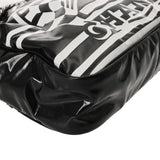 CHANEL シャネル チェーンショルダー LA PAUSA 19年 クルーズコレクション ブラック/ホワイト ユニセックス コーティングキャンバス ショルダーバッグ ABランク 中古 銀蔵