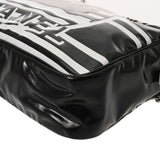 CHANEL シャネル チェーンショルダー LA PAUSA 19年 クルーズコレクション ブラック/ホワイト ユニセックス コーティングキャンバス ショルダーバッグ ABランク 中古 銀蔵