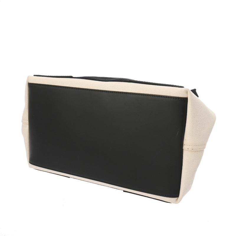 BALENCIAGA ハンドバッグ ホワイト/ブラック BALENCIAGA バレンシアガ ネイビーカバス S ホワイト/ブラック