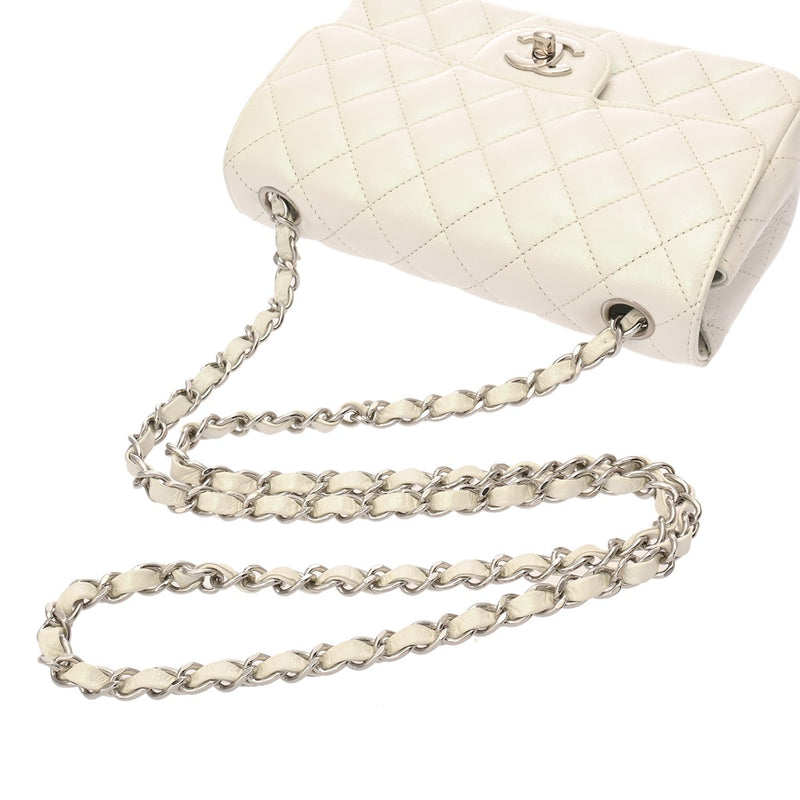 CHANEL シャネル マトラッセ ミニクラシック ハンドバッグ 20cm パールホワイト A69900 レディース エイジドカーフ ショルダーバッグ 新同 中古 銀蔵