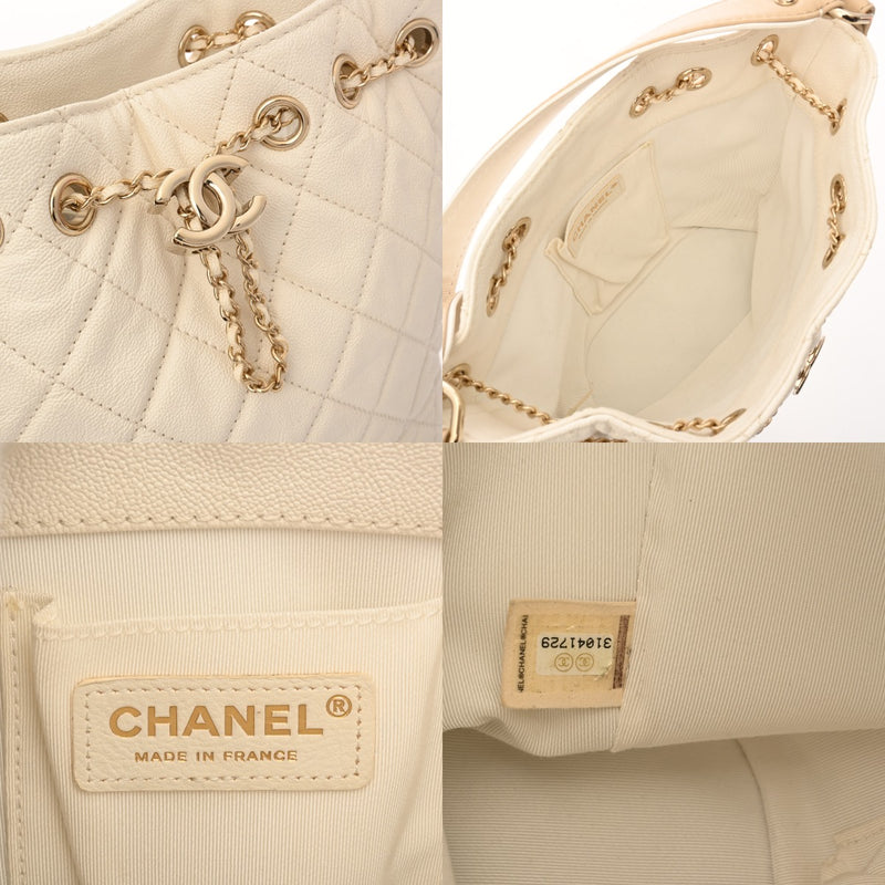 CHANEL シャネル マトラッセ ホワイト レディース ソフトキャビアスキン ショルダーバッグ Bランク 中古 銀蔵