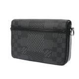 LOUIS VUITTON ルイヴィトン ダミエグラフィット ステュディオメッセンジャー 黒/グレー N50013 メンズ ダミエグラフィットキャンバス ショルダーバッグ Bランク 中古 銀蔵