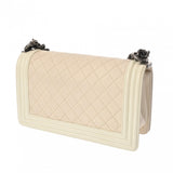 CHANEL シャネル ボーイシャネル チェーンショルダー 25 ホワイト A67086 レディース パテントカーフスキン/レザー ショルダーバッグ ABランク 中古 銀蔵