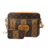 LOUIS VUITTON ルイヴィトン モノグラム ストライプ トリオメッセンジャー NIGOコラボ ブラウン M45965 レディース モノグラムキャンバス ショルダーバッグ Aランク 中古 銀蔵