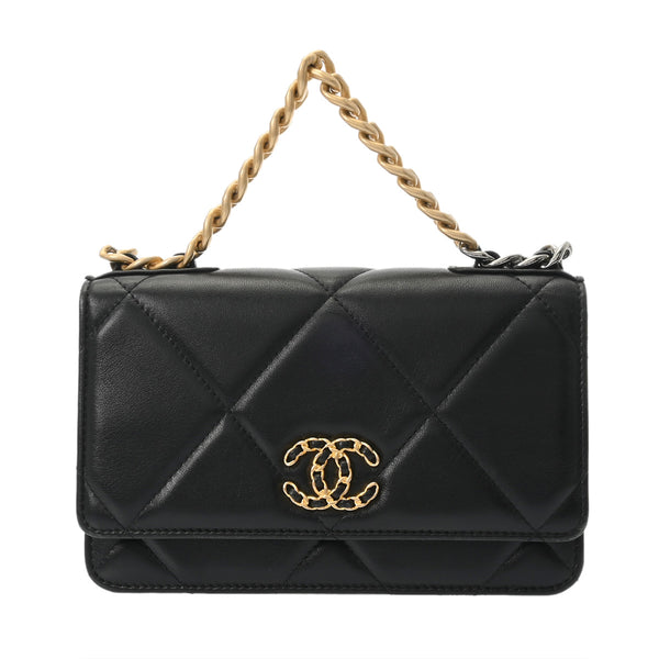 値下げ♪新品♪ CHANEL シャネル チェーンウォレット ブラック✖︎ゴールド チェーンウォレット - シャイニー カーフスキン 、ブラック