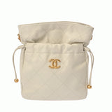 CHANEL シャネル マトラッセ ドローストリングバッグ ホワイト AS2985 レディース レザー ショルダーバッグ Aランク 中古 銀蔵