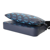 LOUIS VUITTON ルイヴィトン モノグラムシャドウ トリオメッセンジャー ブルー M46602 メンズ レザー ショルダーバッグ ABランク 中古 銀蔵