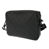 LOUIS VUITTON ルイヴィトン スティーマーメッセンジャー ノワール M57307 メンズ トリヨンレザー ショルダーバッグ ABランク 中古 銀蔵