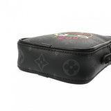 LOUIS VUITTON ルイヴィトン モノグラムエクリプス ダヌーブ PPM トランクプリント ブラック M45928 メンズ モノグラムエクリプスキャンバス ショルダーバッグ Aランク 中古 銀蔵