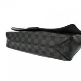 LOUIS VUITTON ルイヴィトン ダミエグラフィット ディストリクトMM 黒/グレー N41272 メンズ ダミエグラフィットキャンバス ショルダーバッグ ABランク 中古 銀蔵