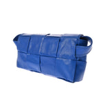 BOTTEGAVENETA ボッテガヴェネタ カセット マキシイントレ ブルー 651053 レディース レザー ウエストバッグ ABランク 中古 銀蔵