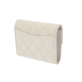CHANEL シャネル クラシック スモールフラップウォレット ホワイト AP0229 レディース グレインドカーフスキン 三つ折り財布 ABランク 中古 銀蔵