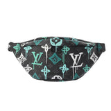 LOUIS VUITTON ルイヴィトン モノグラムエクリプスグラフィティ ディスカバリー バムバッグ PM ブラック M21397 メンズ モノグラムキャンバス ボディバッグ Aランク 中古 銀蔵