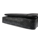 LOUIS VUITTON ルイヴィトン モノグラムエクリプス トリオメッセンジャー ブラック M69443 メンズ モノグラムキャンバス メッセンジャーバッグ Aランク 中古 銀蔵