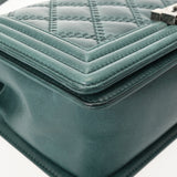 CHANEL シャネル ボーイシャネル チェーンショルダー 25cm グリーン A67086 レディース カーフスキン ショルダーバッグ ABランク 中古 銀蔵