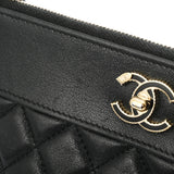 CHANEL シャネル マトラッセ ポーチ ブラック ユニセックス ラムスキン ポーチ ABランク 中古 銀蔵