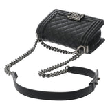 CHANEL シャネル ボーイシャネル スモールハンドバッグ 20cm ブラック A67085 レディース キャビアスキン ショルダーバッグ Aランク 中古 銀蔵