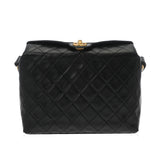 CHANEL シャネル マトラッセ ココマーク金具 ブラック A16178 レディース ラムスキン ショルダーバッグ Bランク 中古 銀蔵