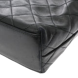 CHANEL シャネル マトラッセ ココマーク金具 ブラック A16178 レディース ラムスキン ショルダーバッグ Bランク 中古 銀蔵