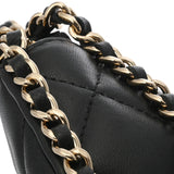 CHANEL シャネル マトラッセ ミニホーボ―バッグ ブラック レディース ラムスキン ショルダーバッグ Aランク 中古 銀蔵