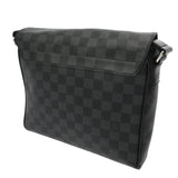LOUIS VUITTON ルイヴィトン ダミエグラフィット ディストリクト PM NM 黒 グレー N41028 メンズ ダミエキャンバス ショルダーバッグ Aランク 中古 銀蔵