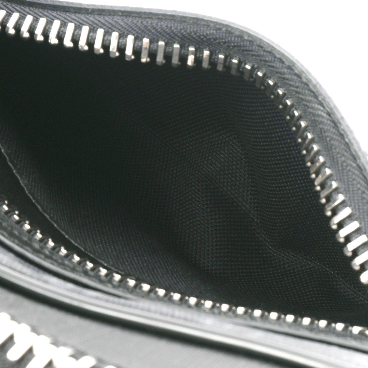 グッチスリングバックパック グレー シルバー金具 メンズ GG