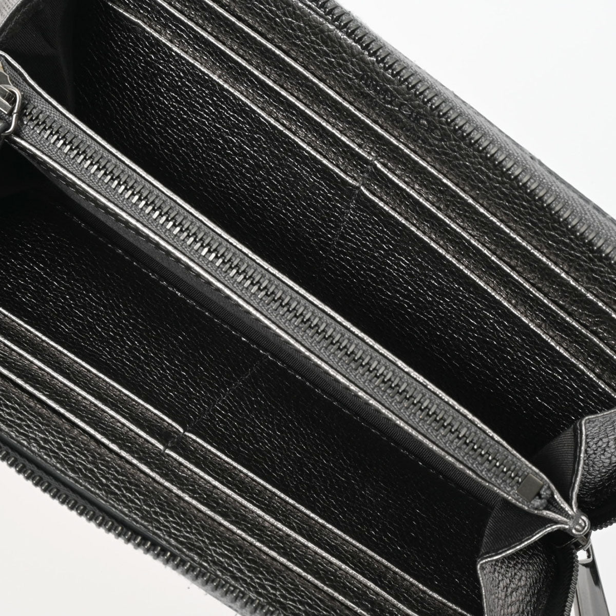 ジミーチュウラウンドファスナー財布 スタースタッズ シルバー 